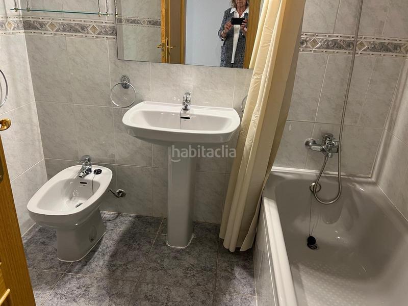 Foto 0cfabdaa-1640-4711-93b0-b3315ab81f6d. Lloguer pis amb aparcament a Ensanche Cartagena