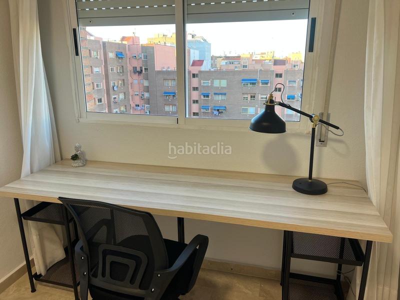 Foto 5f840f93-d2d9-4762-8952-7eaaa312fbf1. Location appartement avec parking dans Ensanche Cartagena