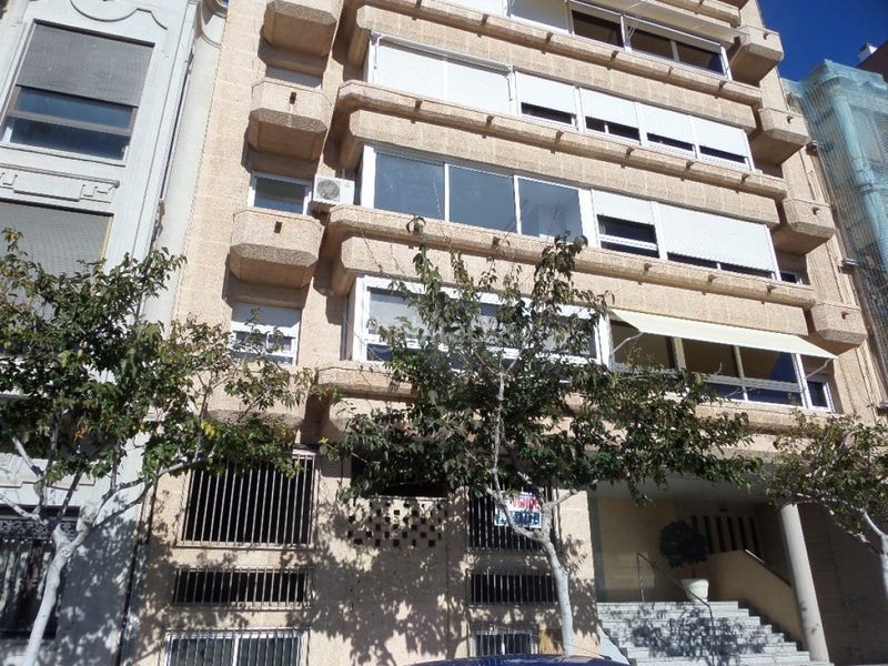 Foto b261e7a6-6dfb-4b82-a8fd-9486e35fe9f3. Local comercial a Casco Antiguo Cartagena