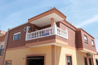 Flat  Angel. Vivienda independiente con gran terraza y luz natural en zona tr