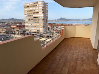 Pis  Urbanizacion nuevas sirenas-manga. Piso en urbanización nuevas sirenas, con piscina, pista de tenis