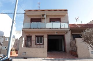 Affitto Casa  Calle de la rosa. Vivienda unifamiliar en bº de la concepción