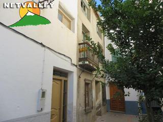 Casa a General serrano 20. Casa en venta en centro, 2 dormitorios.
