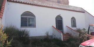 Masia a Calle alta 1. Finca rúst. en venta en benalua de guadix.