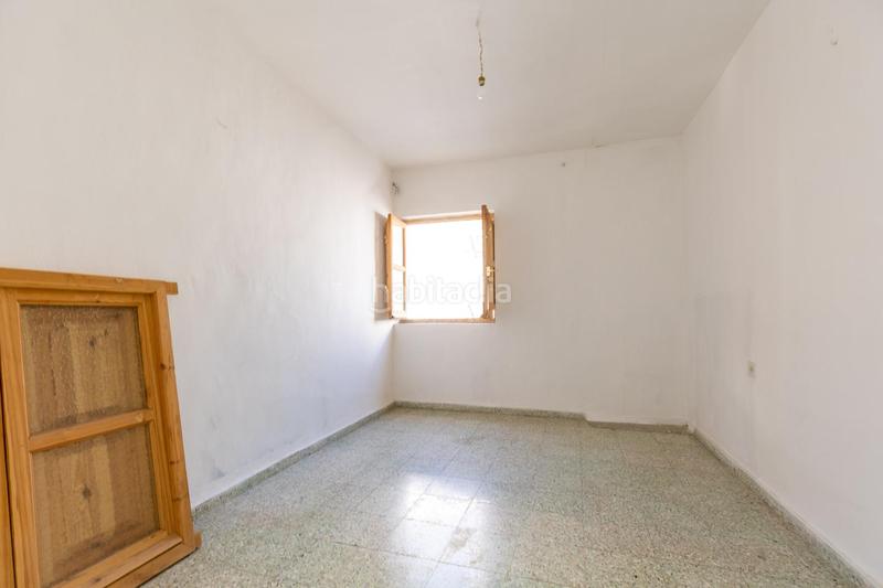 Foto 420adf45-4965-467e-8aa1-9de371960a8e. Casa a calle carretera 65 a Albuñuelas