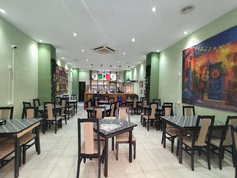 Foto f465a603-64d8-4464-ba83-943262fd5191. Lloguer local comercial a andalucia 5 a Pajaritos Granada