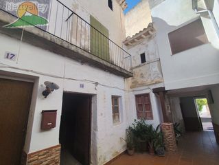 House  Larga 19. Casa en venta en melegís, 3 dormitorios.