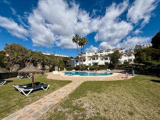 Pis  Calles viera golf menga. Encantador apartamento en planta baja en la cartuja, calahonda