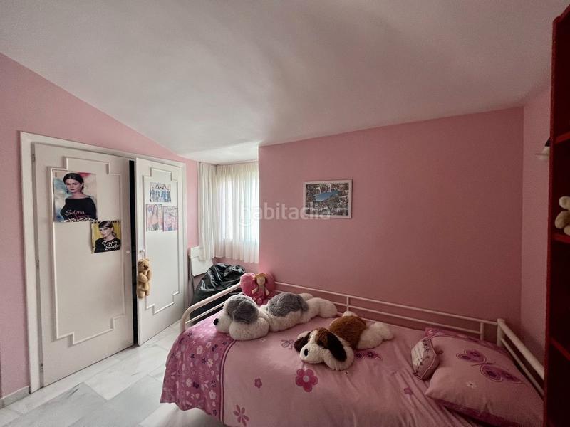 Foto a47ac8db-d479-4b24-ac59-11a91315a1f3. Dúplex apartamento dúplex ubicado en la zona baja de Calahonda en Mijas