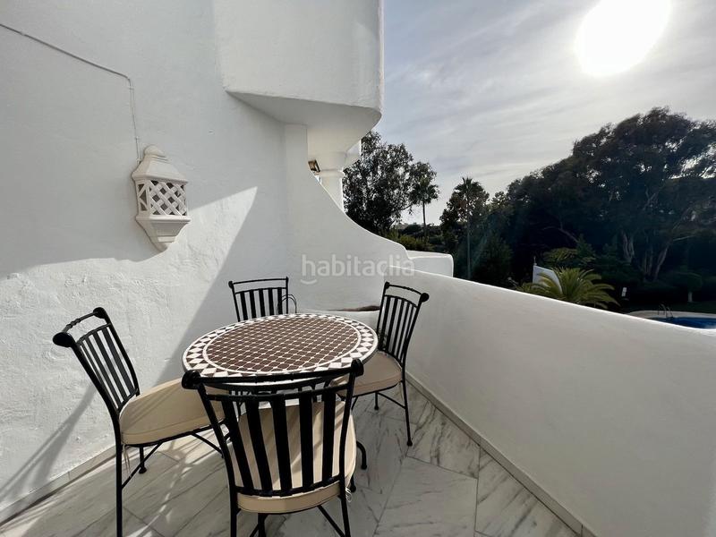 Foto bd729f21-bfcd-4b62-a764-3142b830ff56. Dúplex apartamento dúplex ubicado en la zona baja de Calahonda en Mijas