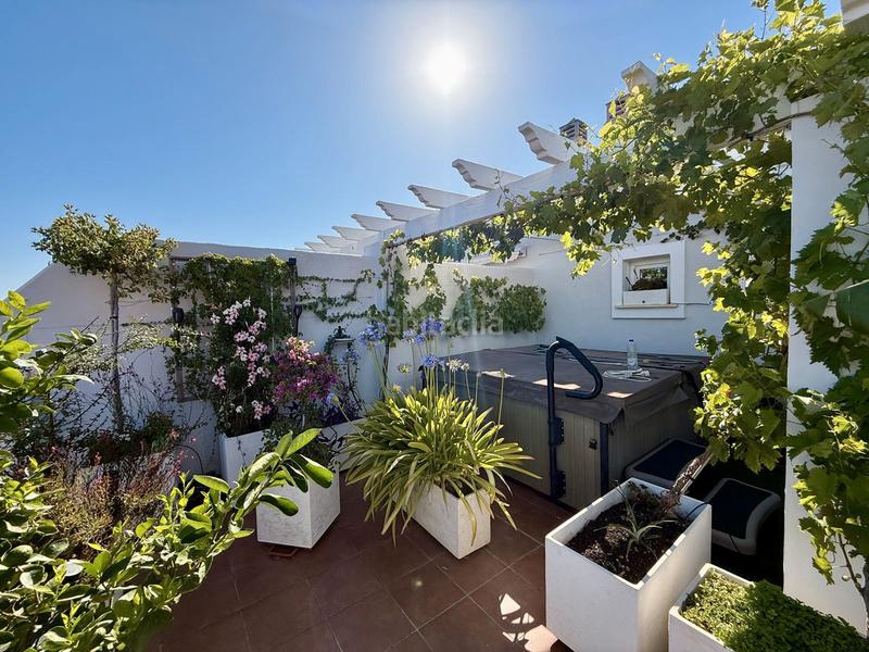 Foto 8eb776ec-1837-48b2-bd74-3d608dd6d52f. Piso en calle cristobal colón de Calahonda 4 excepcional ático ubicado en el corazón de Calahonda en Mijas
