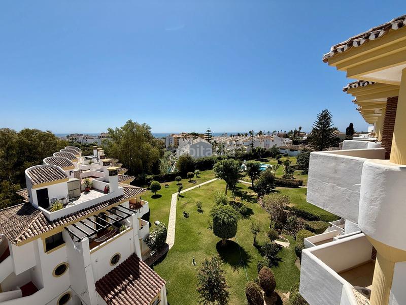 Foto eeaf9fdd-1384-42b2-8b7b-d1a883529646. Piso ático en venta en Calahonda en Calahonda Mijas