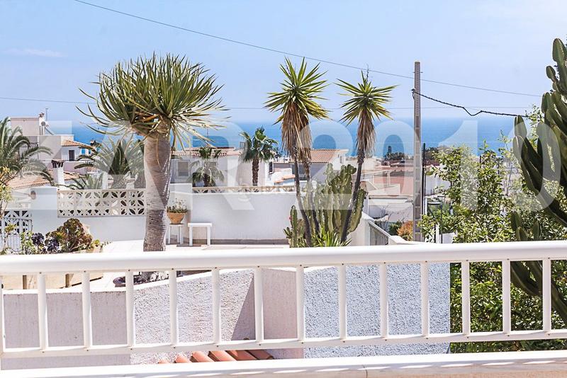 Foto bd5e6498-8893-4936-a9f8-257de6ab2876. Chalet avec parking piscine dans El Palmeral Mojácar