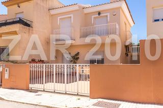 Casa adossada  Avenida de almeria