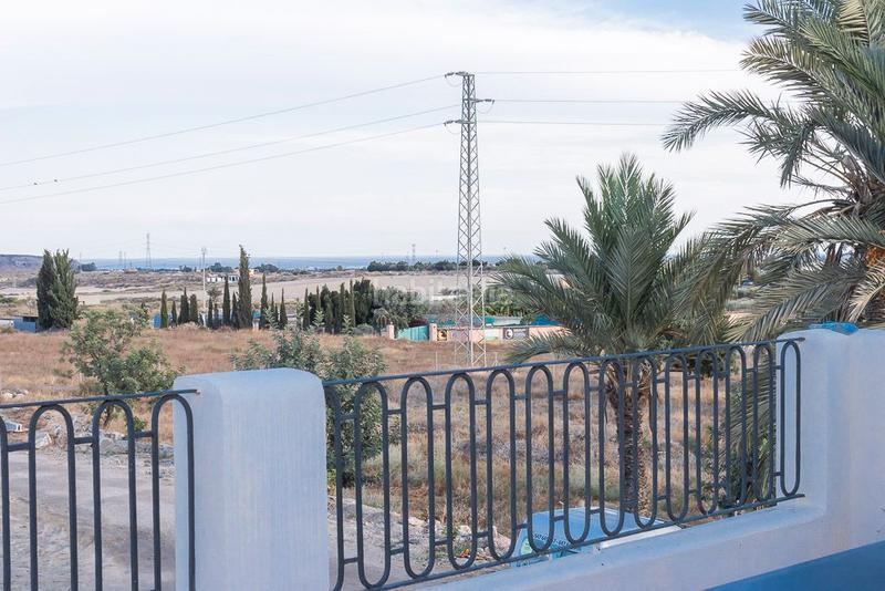 Foto 0ee37226-a72f-49c8-a946-b38aadd2a2fd. Casa con parcheggio in Vera ciudad Vera