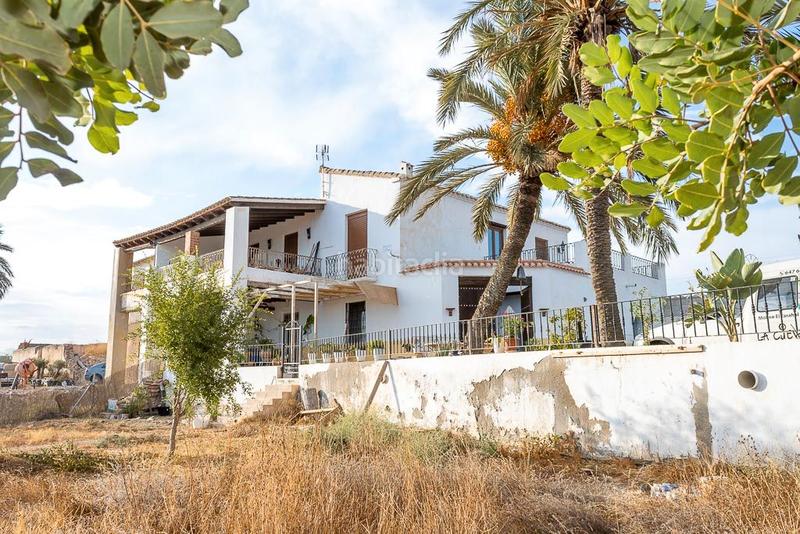 Foto dab1f604-b243-4beb-baad-4dc0de7de053. House with parking in Vera ciudad Vera