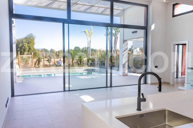 Foto e81fca10-2c16-4a6e-a165-bd282f8ba77d. Chalet con parcheggio piscina in Vera ciudad Vera