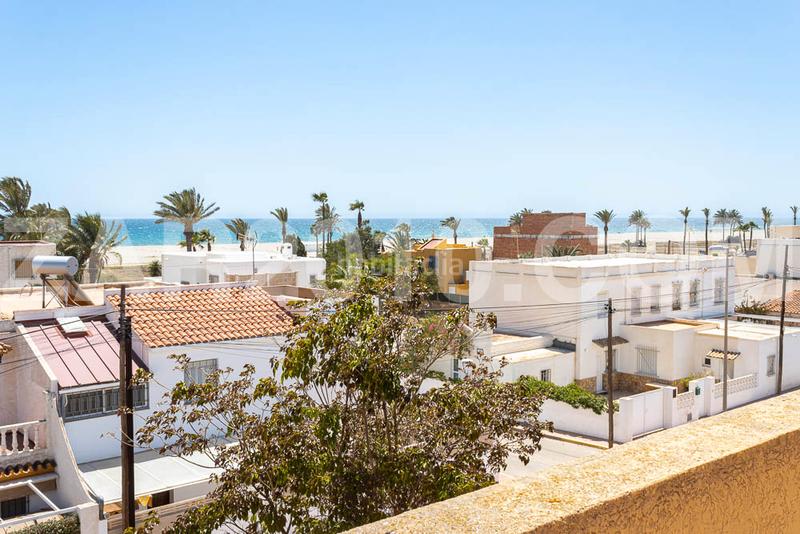 Foto 1b919a6e-fe31-4a7f-9a53-61bef208473f. Chalet villa independiente en las marinas en Las Marinas - Pueblo Laguna Vera