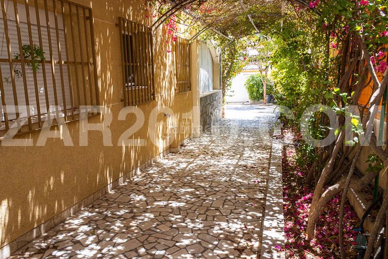 Foto 3337d143-c551-4d90-bcba-ab90adce803c. Chalet villa independiente en las marinas en Las Marinas - Pueblo Laguna Vera