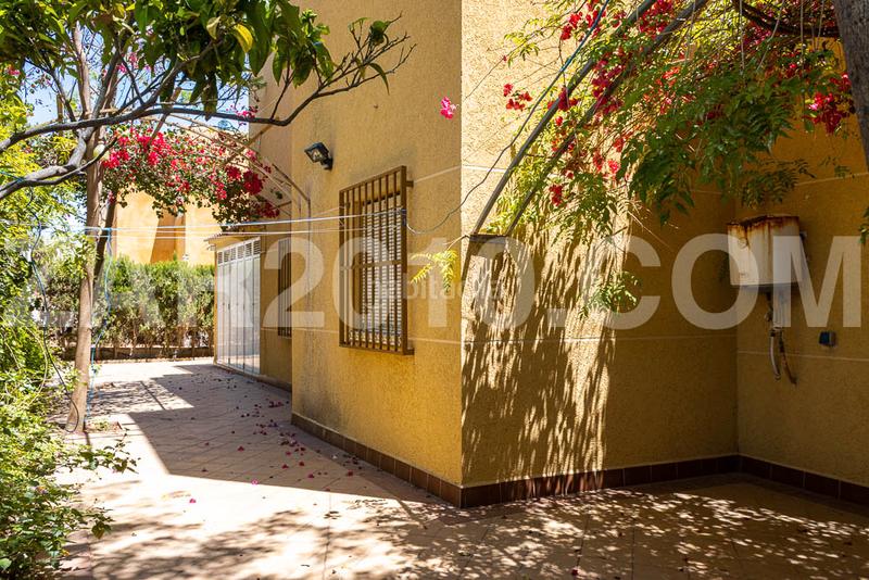 Foto 885a8455-af58-4a77-83ca-d316ba7711a0. Chalet villa independiente en las marinas en Las Marinas - Pueblo Laguna Vera