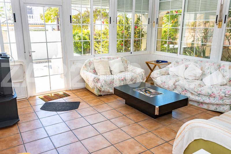 Foto f94ce352-820c-4ec7-a6ca-518208bf0068. Chalet villa independiente en las marinas en Las Marinas - Pueblo Laguna Vera