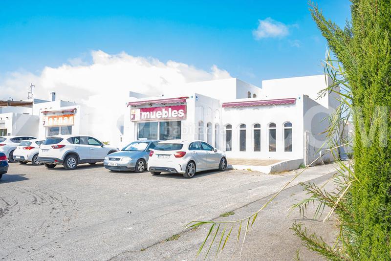 Foto e978e562-72c7-4f65-97c7-2997f85a52fb. Local comercial oportunidad de inversión playa – local más suelo urbano en Mojácar