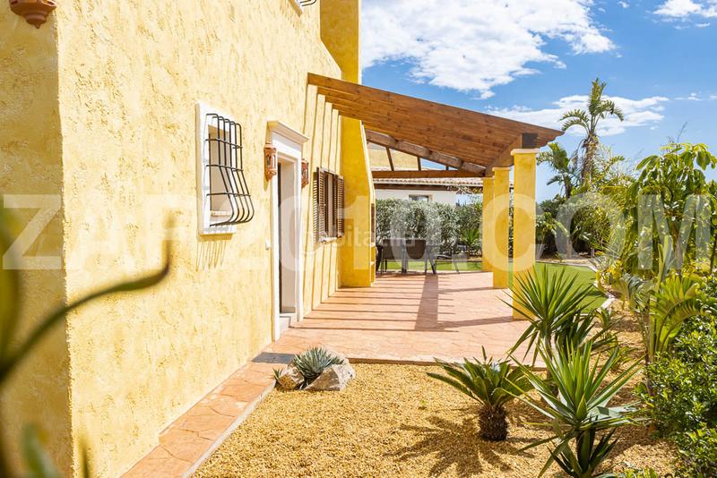 Foto dba0082f-0e47-40cb-aad4-8a3f1ca812c6. Chalet with parking pool in Vera ciudad Vera