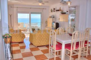 Flat  Calle mayor. Piso en primera lnea de playa