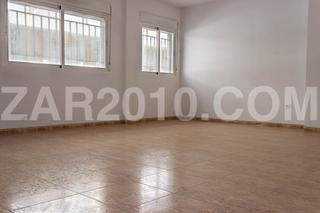 Flat  Calle z.r. lopez delgado. Piso amplio en zona residencial de garrucha