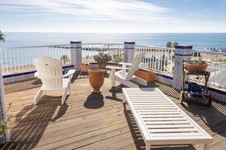 Etagenwohnung  Calle viola. Piso con solarium privado y vistas panorámicas al mar en calle v