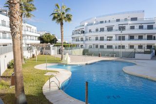Planta baixa  Calle murillo. Precioso piso en planta baja con terraza en pinar de garrucha, a