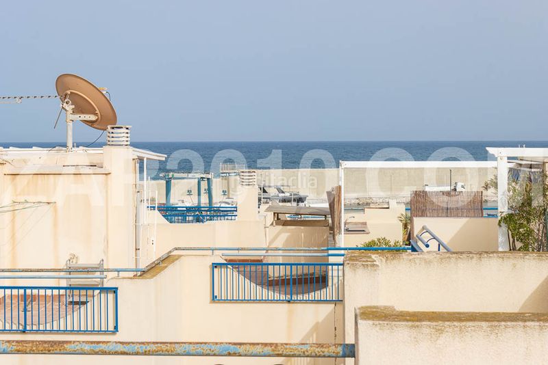 Foto 8027a4b8-c29d-4037-a73d-f82f89f219f8. Àtic a paseo del malecon 9 a puerto de Garrucha Garrucha