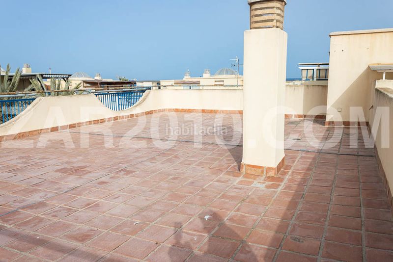 Foto b6b400b4-c833-4c87-8c03-747fcf141480. Àtic a paseo del malecon 9 a puerto de Garrucha Garrucha