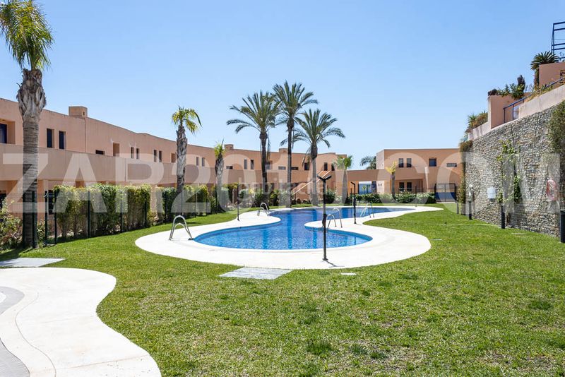 Foto f9d2f076-5c2d-4903-95a8-008092b2fb08. Appartement avec parking piscine dans Marina de la Torre Mojácar
