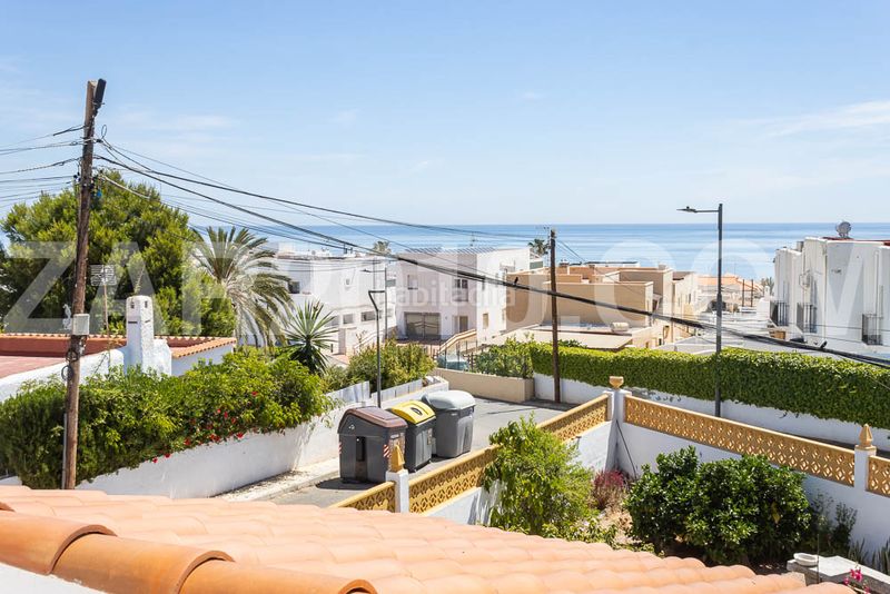 Foto d2934990-c24b-4e85-8ab5-a24324640c58. Chalet mit kamin parking in El Palmeral Mojácar