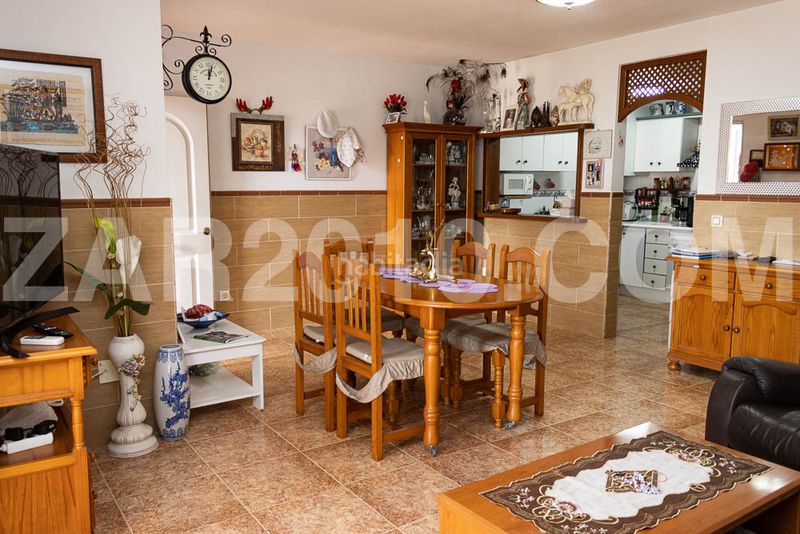 Foto 363d24ba-6a54-431d-aa29-ba56b5cdf19a. Casa adossada amb piscina a Las Marinas - Pueblo Laguna Vera