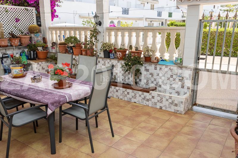 Foto c4b55a01-c173-45b6-b585-e7c69c56b18a. Casa adossada amb piscina a Las Marinas - Pueblo Laguna Vera