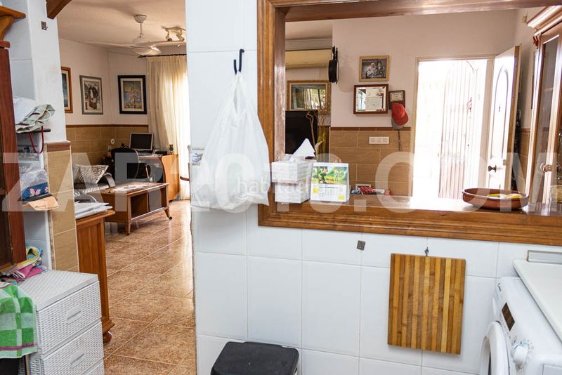 Foto f7d02764-e5ee-45fa-bf5b-bd59394d2332. Casa adossada amb piscina a Las Marinas - Pueblo Laguna Vera