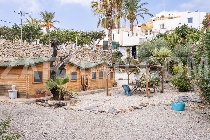 Foto eb6aa552-c0ca-42fa-9316-1d87ae5a3042. Xalet amb xemeneia aparcament piscina a Mojácar playa - las ventanicas - la paratá Mojácar