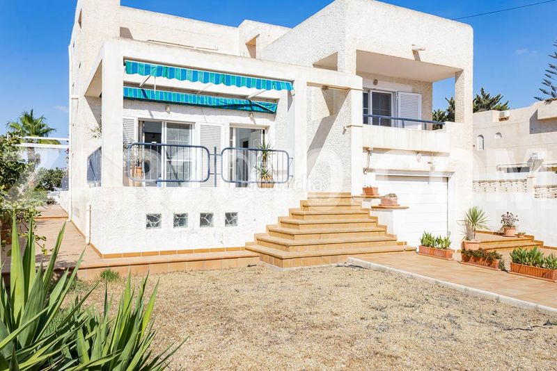 Foto 678da471-23ab-4ab4-ac69-c0dacc7e320e. Chalet in Las Marinas Garrucha