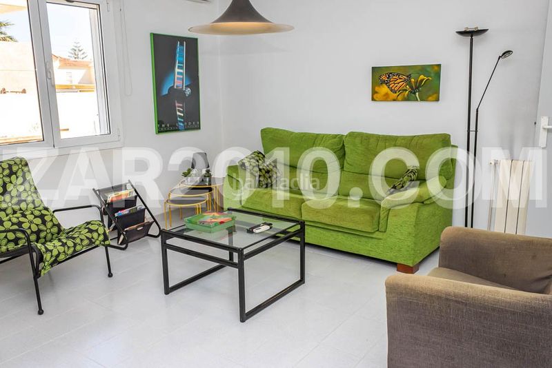 Foto d8fc93e8-92ec-45b8-896a-f71313661d96. Chalet in Las Marinas Garrucha