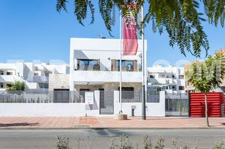 Xalet  Avenida españa. Espectaculares villas pareadas de obra nueva en mar de pulpí, sa