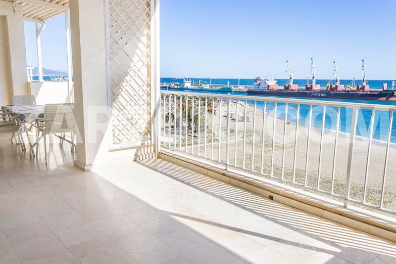 Foto 35303d9a-6e4c-4f84-bfb2-501799cd3de2. Apartament amb aparcament a playa de Garrucha Garrucha