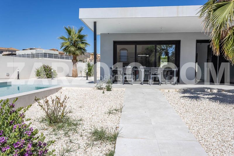 Foto a0be6359-b212-40dc-ae3e-2e2020cc8db1. Xalet amb aparcament piscina a Gallardos (Los)