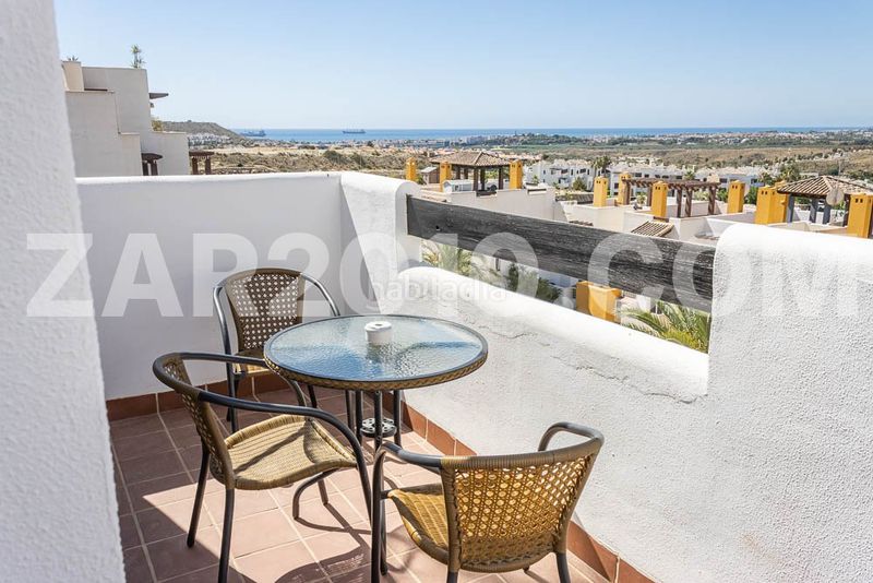 Foto 434d5819-ee6b-40af-bde5-0fdfca1635f1. Apartament amb aparcament piscina a Las Salinas Vera