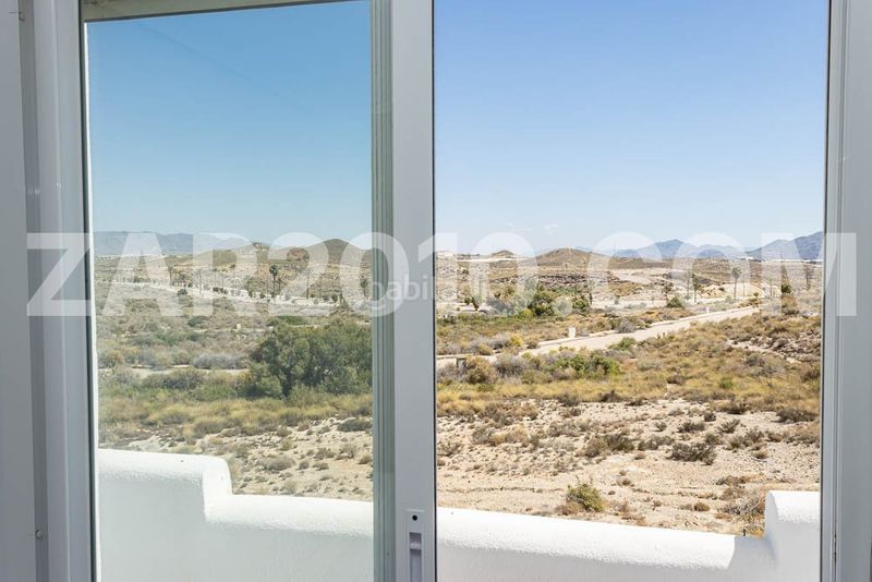 Foto 5324a8a5-4b21-493d-bdfb-dd9504ca9681. Apartament amb aparcament piscina a Las Salinas Vera