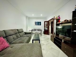Casa adossada a Plaza de toros - Venta Vargas - Capitania. Adosado con garaje y trastero en pleno centro.