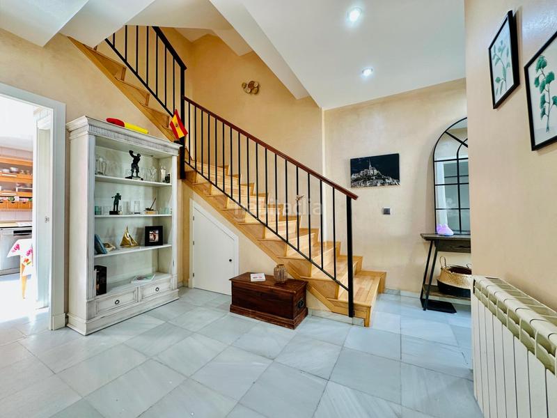 Foto 07125d8d-d9b6-48f5-9d23-fe0c7a1bf52e. Casa adossada amb aparcament a Camposoto - Gallineras San Fernando