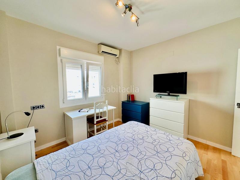 Foto 0a910ec5-6b49-40c2-91bc-51257e3d4ff7. Casa adossada amb aparcament a Camposoto - Gallineras San Fernando