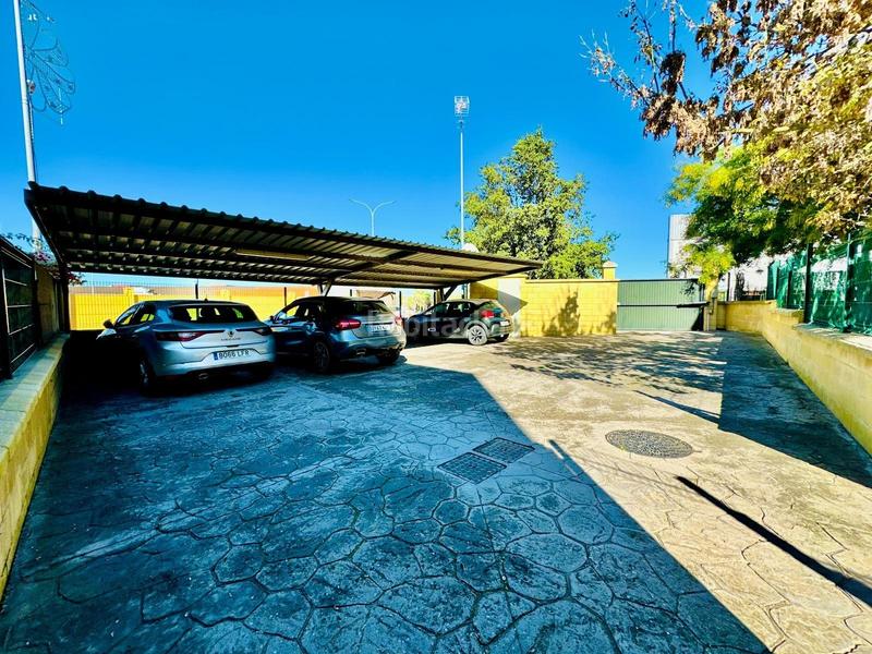 Foto 1283fd3c-a787-463a-97dc-69401eaca987. Semi detached house with parking in Los Franceses - La Vega Chiclana de la Frontera